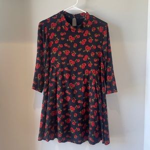 Forever 21 Black Red Rose Dress Fall Fashion 3/4 Sleeve